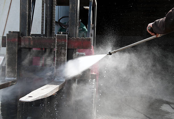 Pressure Washing Services for Businesses in Moon Lake, FL